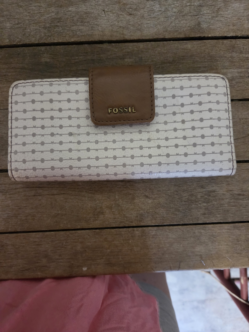 Fossil Women's White Patterned Wallet with Tan Snap